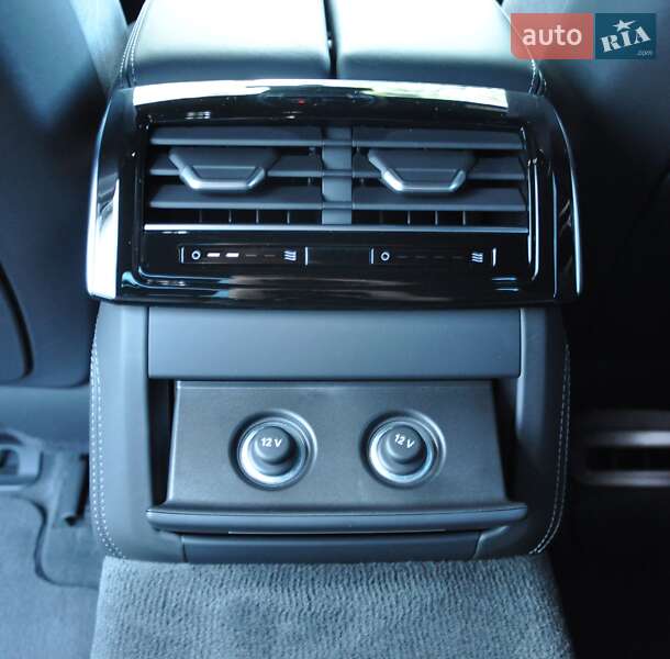 Седан Audi A8 2023 в Одессе