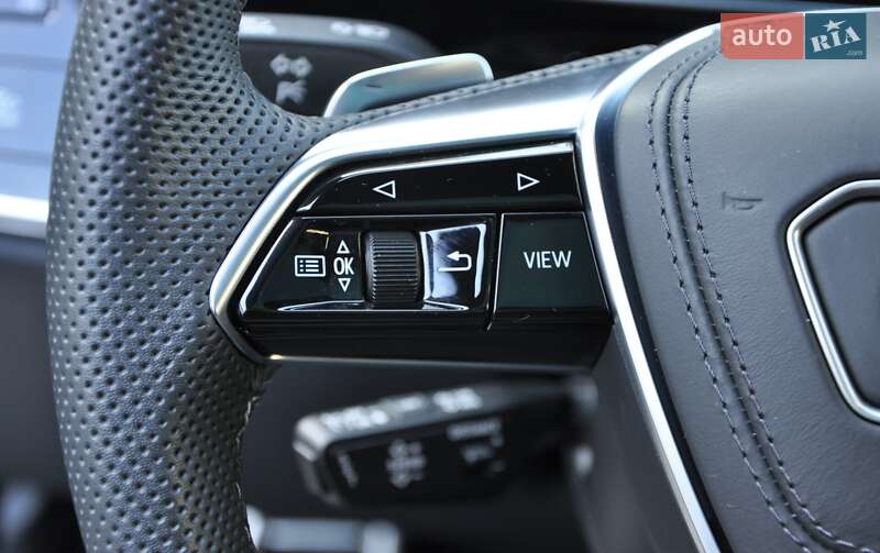 Седан Audi A8 2023 в Одессе