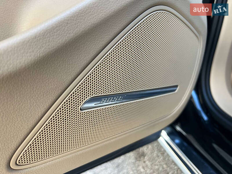 Седан Audi A8 2013 в Харькове