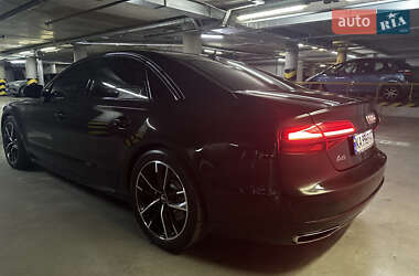 Седан Audi A8 2017 в 