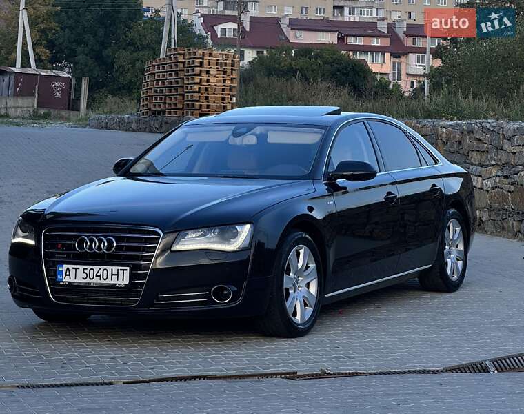 Седан Audi A8 2011 в 
