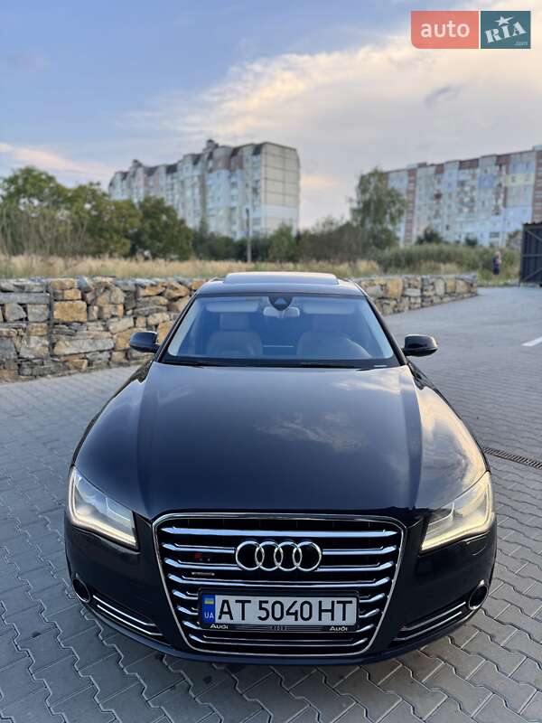 Седан Audi A8 2011 в Івано-Франківську