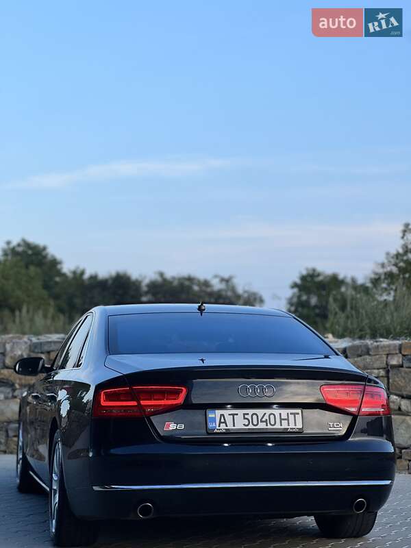 Седан Audi A8 2011 в Івано-Франківську