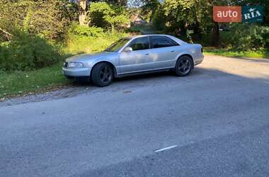 Седан Audi A8 2001 в 