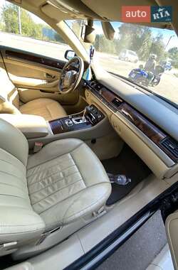 Седан Audi A8 2006 в 