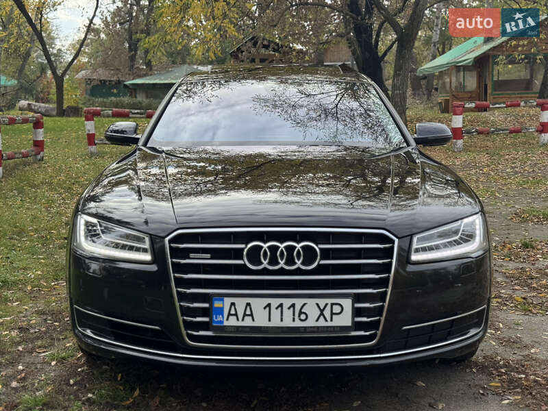 Седан Audi A8 2017 в Харькове