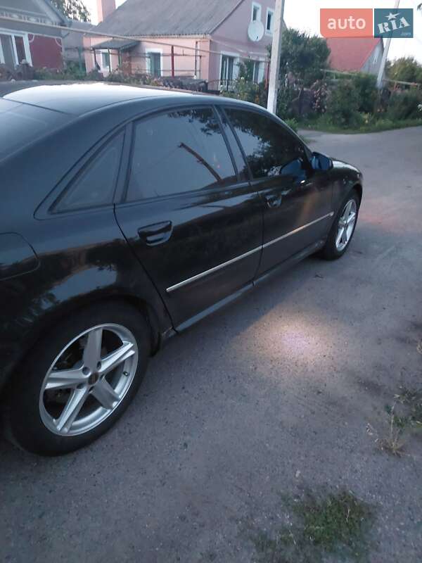 Седан Audi A8 2007 в П'ятихатках