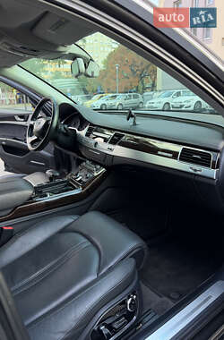 Седан Audi A8 2014 в 