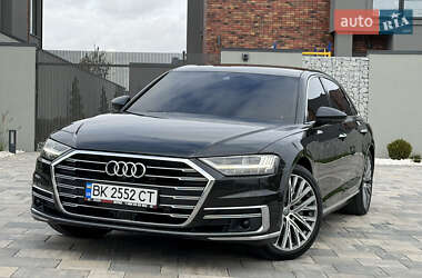 Седан Audi A8 2018 в Ровно