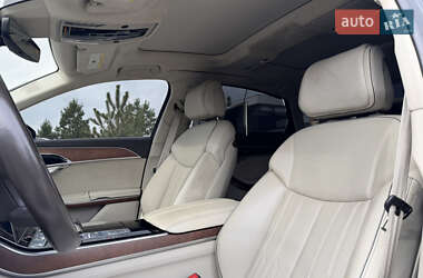 Седан Audi A8 2018 в 