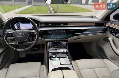 Седан Audi A8 2018 в 