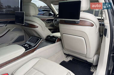 Седан Audi A8 2018 в 
