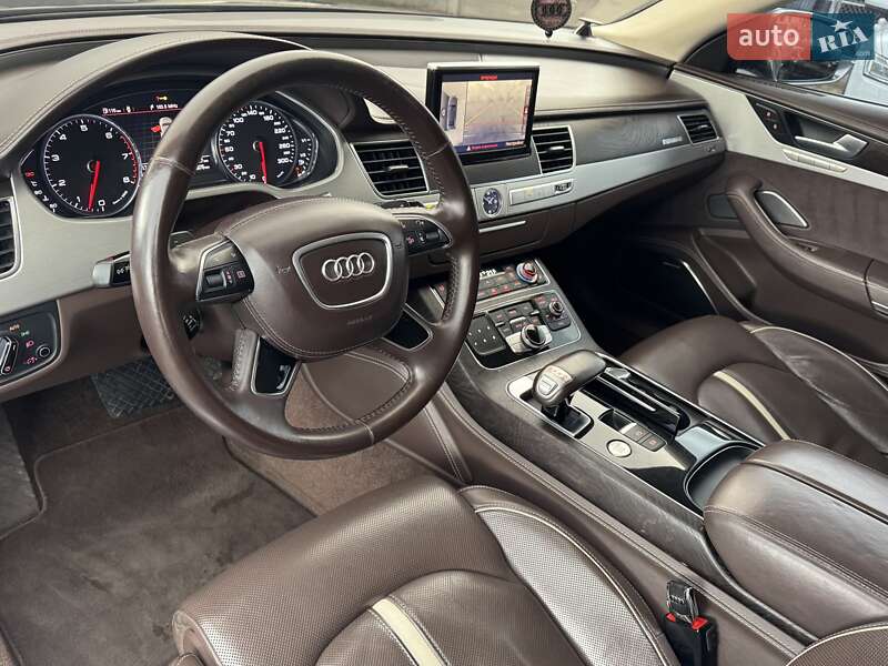 Седан Audi A8 2012 в Тернополе фото 122 Седан Audi A8 2012 в Тернополе
