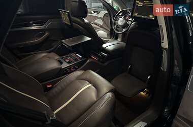 Седан Audi A8 2012 в 
