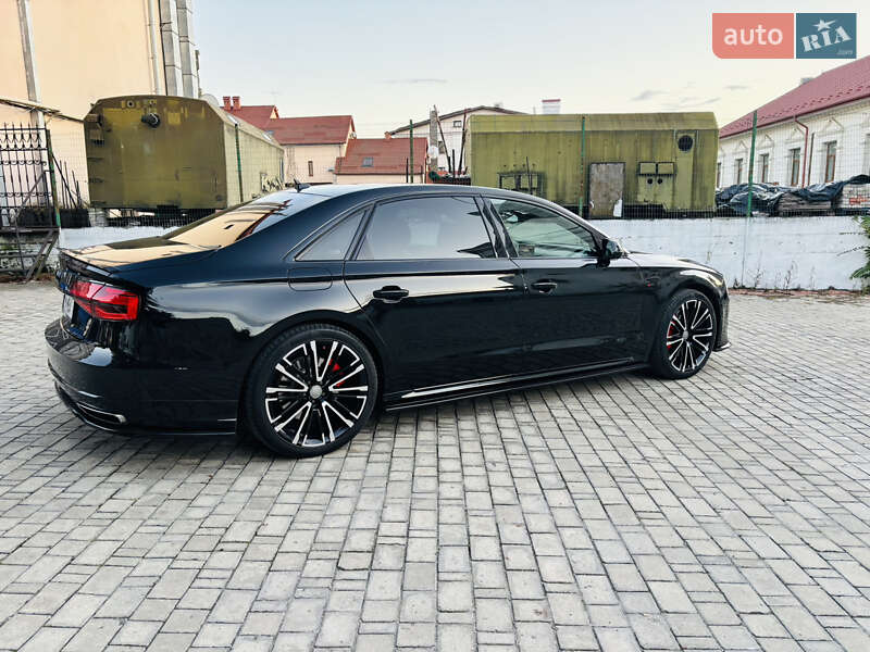 Седан Audi A8 2015 в Хмельницком