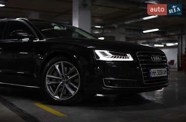 Седан Audi A8 2013 в 