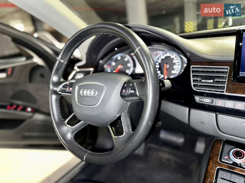 Седан Audi A8 2017 в Києві фото 45 Седан Audi A8 2017 в Києві