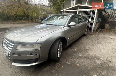 Седан Audi A8 2004 в  фото 12 Седан Audi A8 2004 в