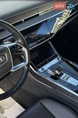Седан Audi A8 2020 в 