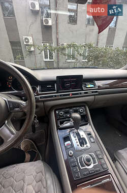 Седан Audi A8 2004 в Кривом Роге