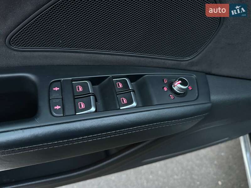 Седан Audi A8 2015 в Києві фото 15 Седан Audi A8 2015 в Києві