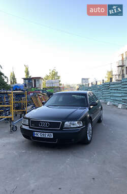 Седан Audi A8 2001 в Киеве