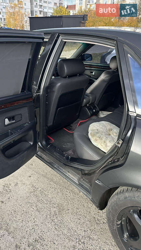 Седан Audi A8 1995 в Славуте
