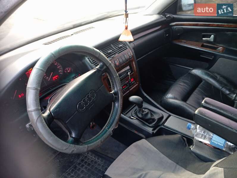 Седан Audi A8 1996 в Бурштыне фото 22 Седан Audi A8 1996 в Бурштыне