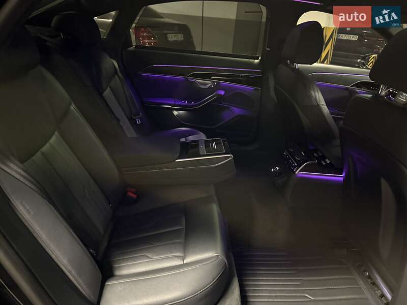 Седан Audi A8 2021 в Києві