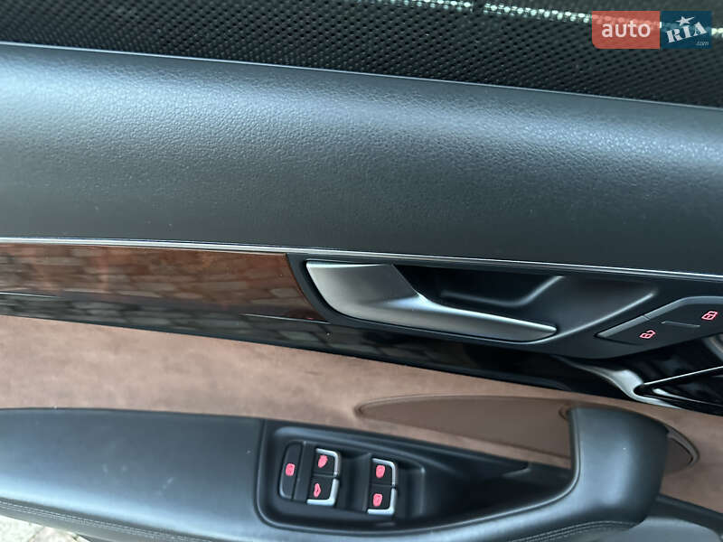 Седан Audi A8 2013 в Тернополе