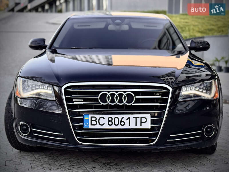 Седан Audi A8 2013 в Львове