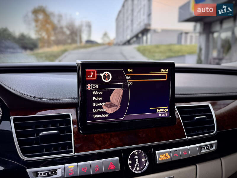 Седан Audi A8 2013 в Львове