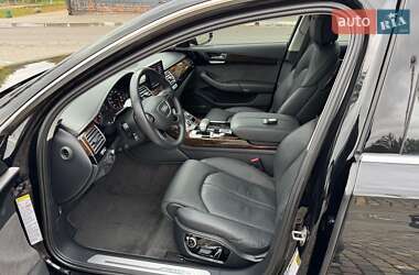 Седан Audi A8 2017 в Луцьку