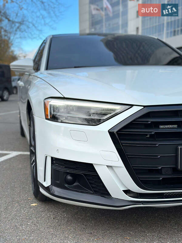 Седан Audi A8 2020 в Киеве