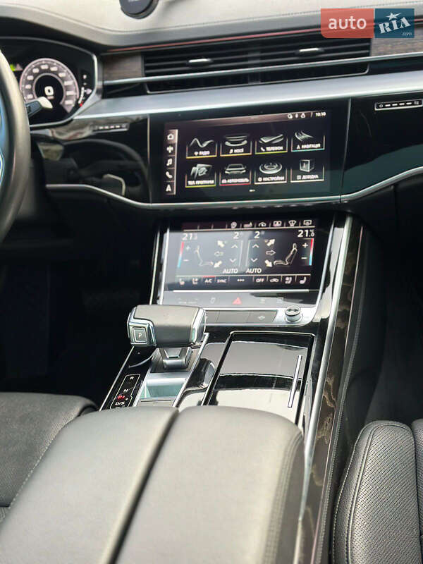 Седан Audi A8 2020 в Киеве