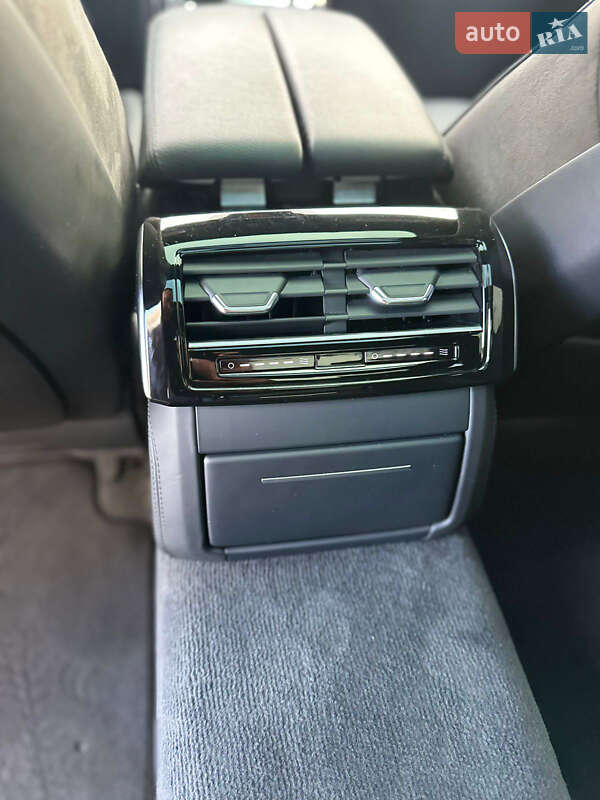 Седан Audi A8 2020 в Киеве