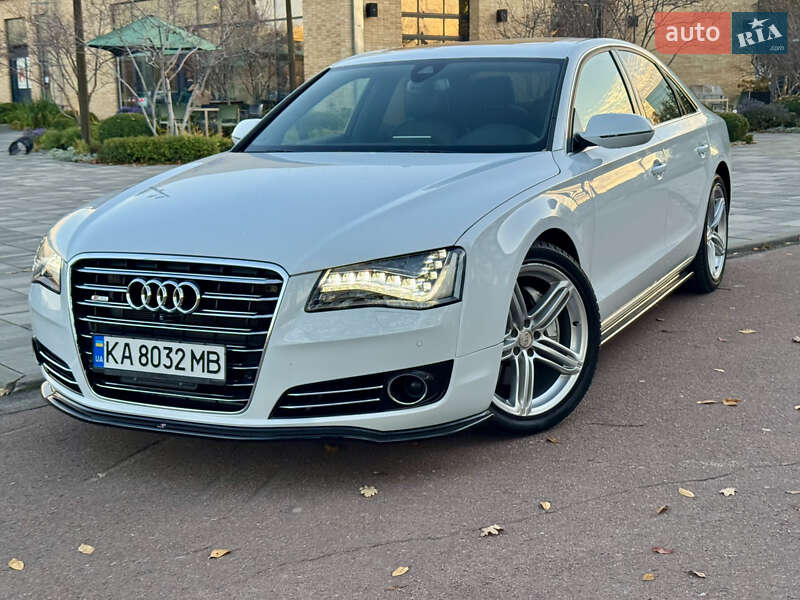 Седан Audi A8 2013 в Киеве