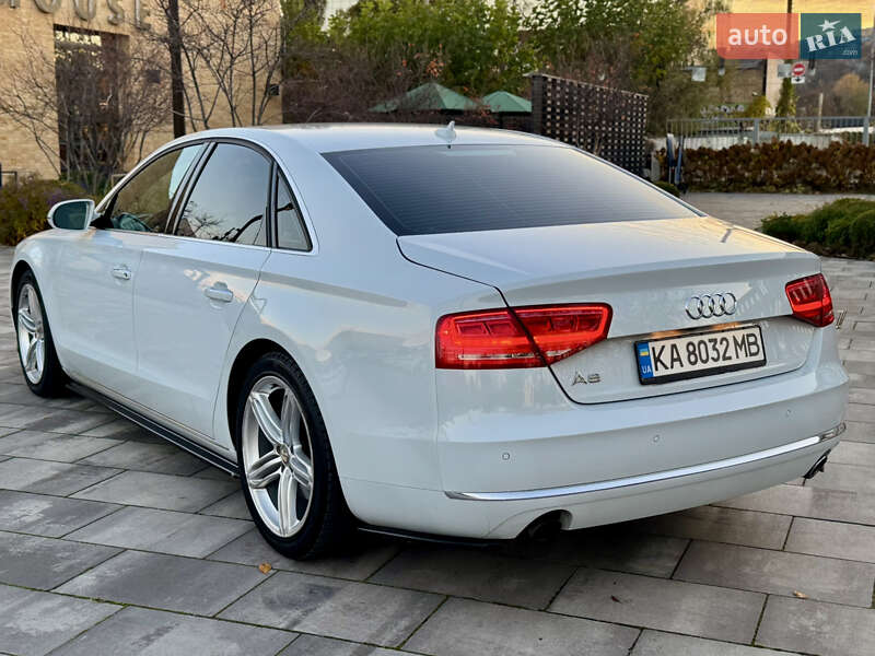 Седан Audi A8 2013 в Киеве