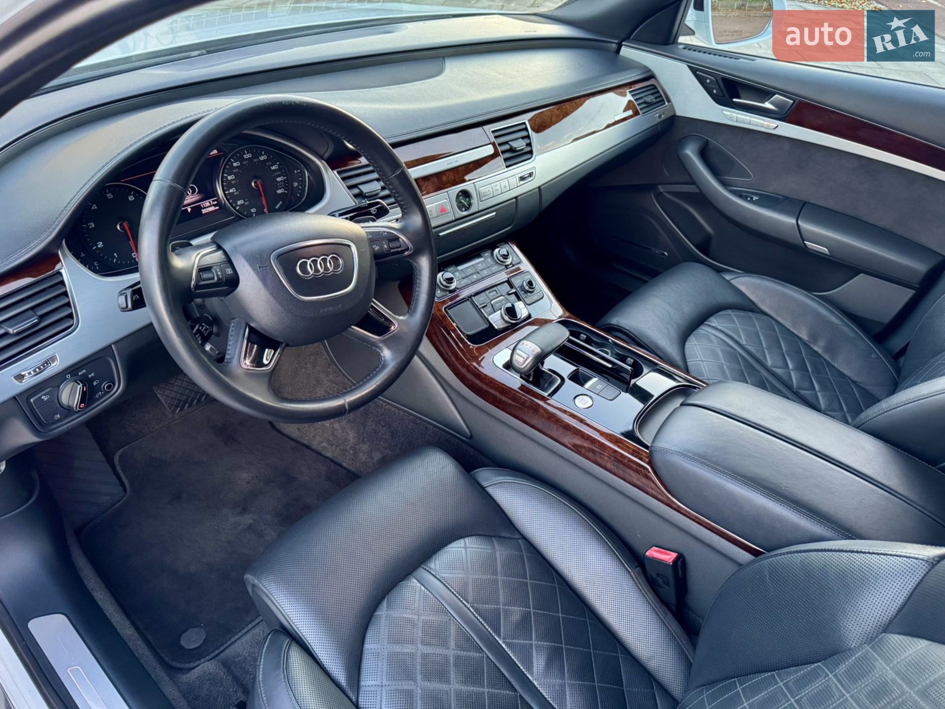 2013 Audi A8 - мініатюра 12