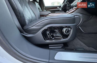 Седан Audi A8 2013 в Киеве
