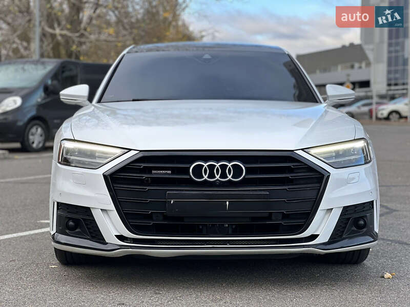 Седан Audi A8 2020 в Киеве
