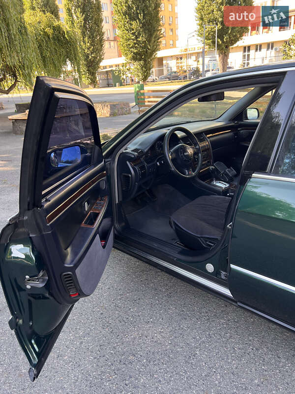 Седан Audi A8 1997 в Києві