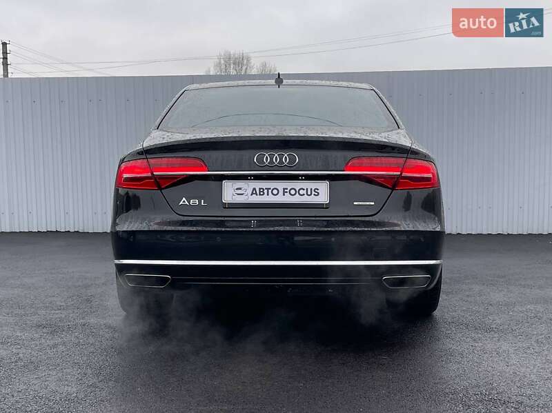 Седан Audi A8 2015 в Киеве