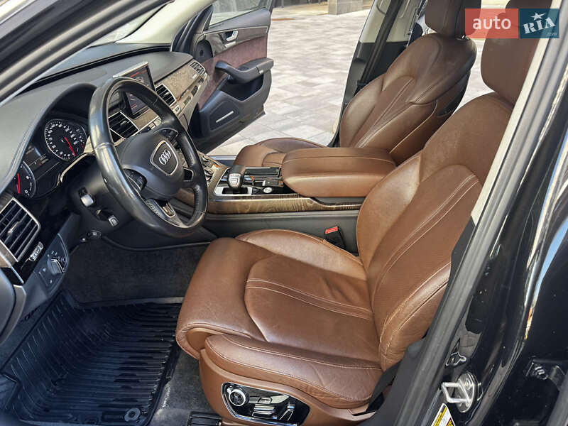 Седан Audi A8 2015 в Києві