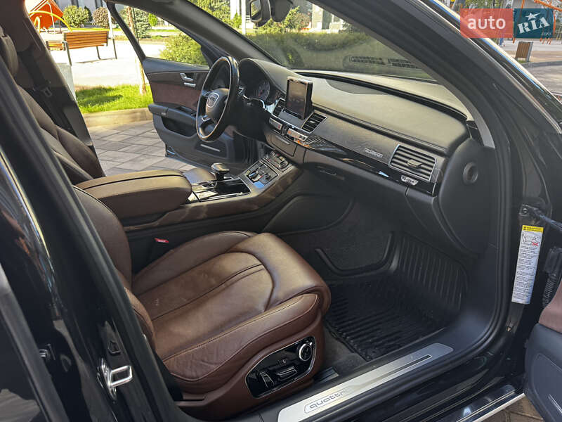 Седан Audi A8 2015 в Києві