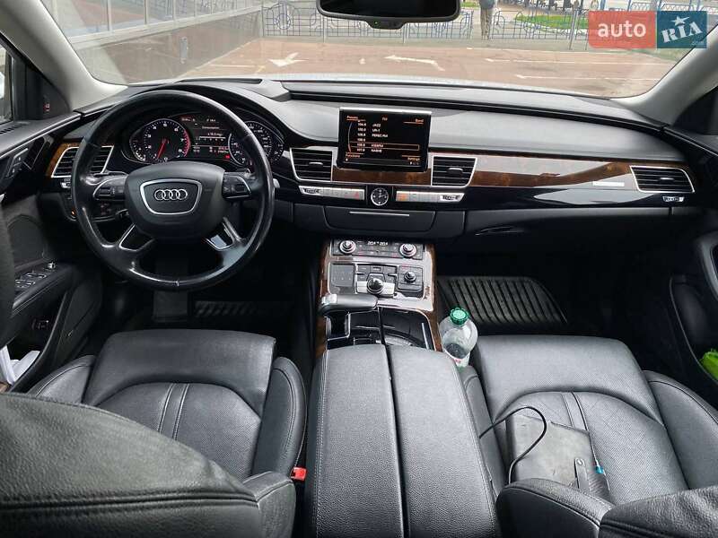 Седан Audi A8 2015 в Киеве