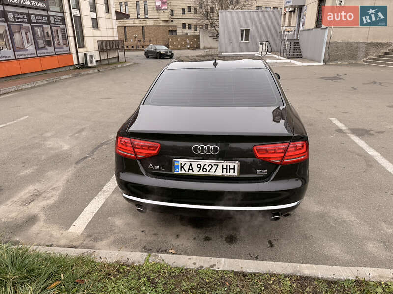 Седан Audi A8 2012 в Киеве