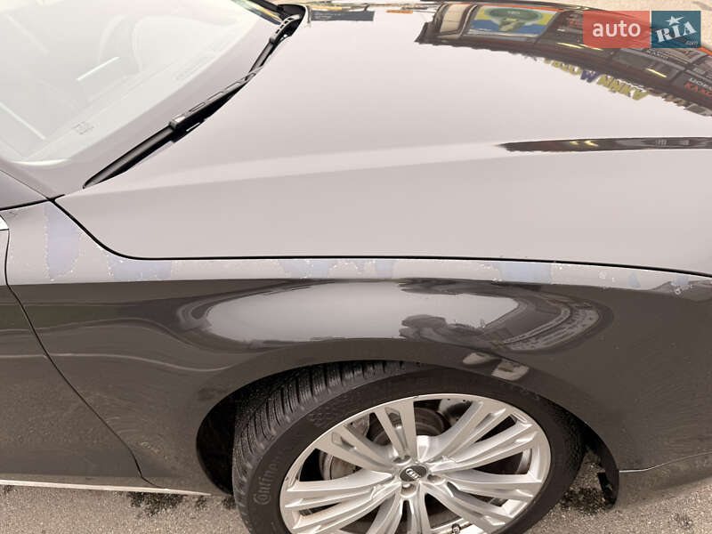 Седан Audi A8 2012 в Киеве