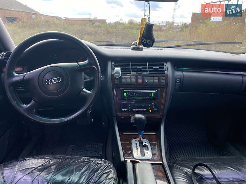 Седан Audi A8 1996 в Жмеринці
