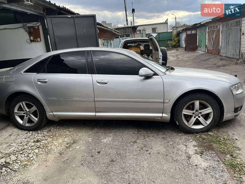 Седан Audi A8 2003 в Харкові
